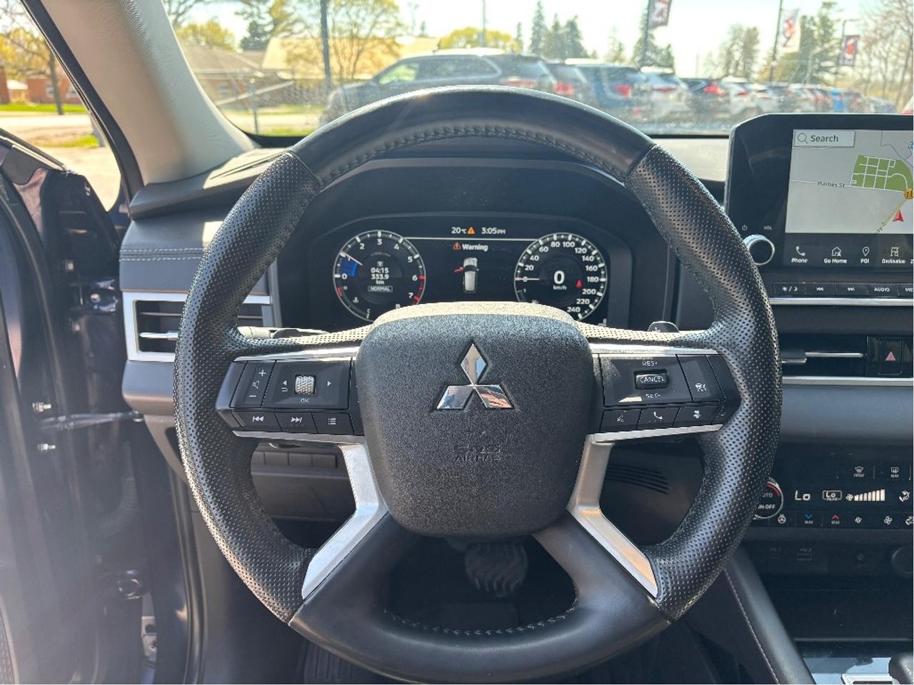 2024 Mitsubishi Outlander SE 7 PASS LEATHER NAV PANO ROOF CLEAN CA Photo