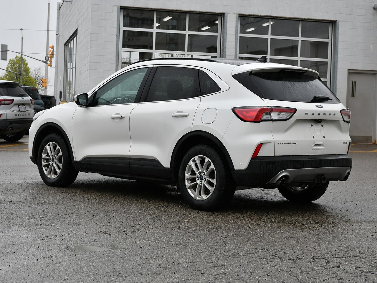 2021 Ford Escape AWD   FUEL EFFICIENT   CLEAN CARFAX Photo
