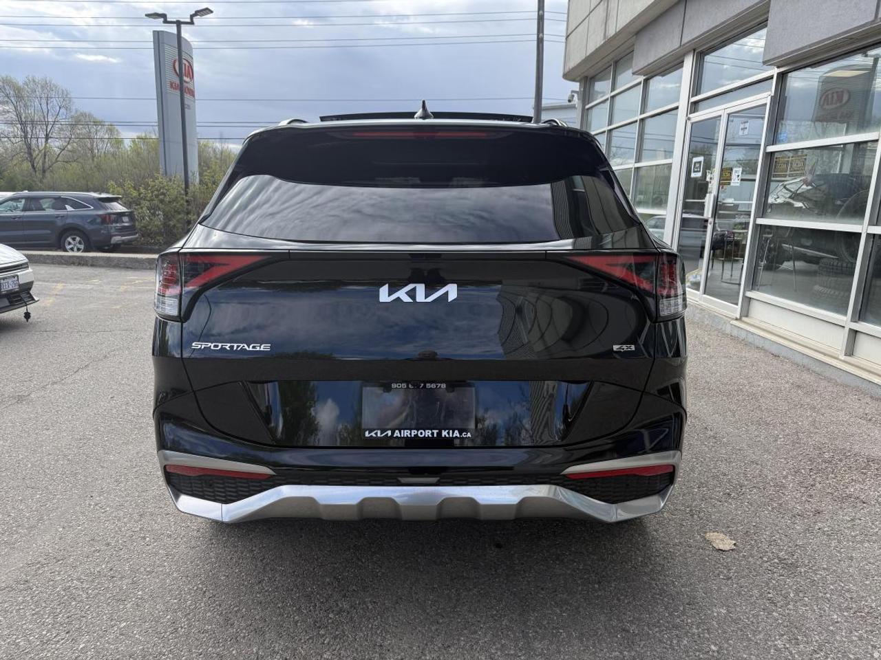 2024 Kia Sportage EX Premium AWD w/Black Interior Photo4