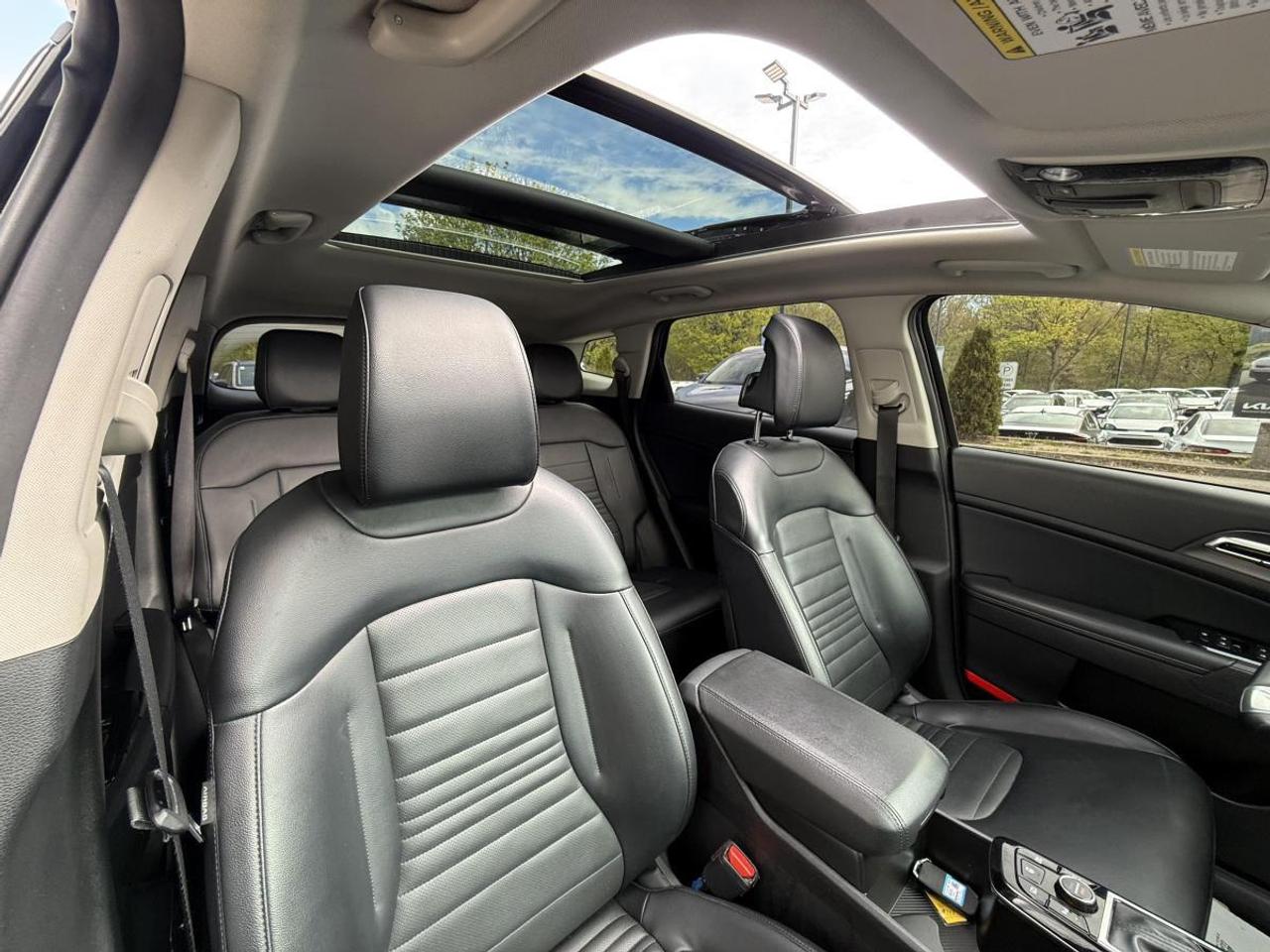 2024 Kia Sportage EX Premium AWD w/Black Interior Photo