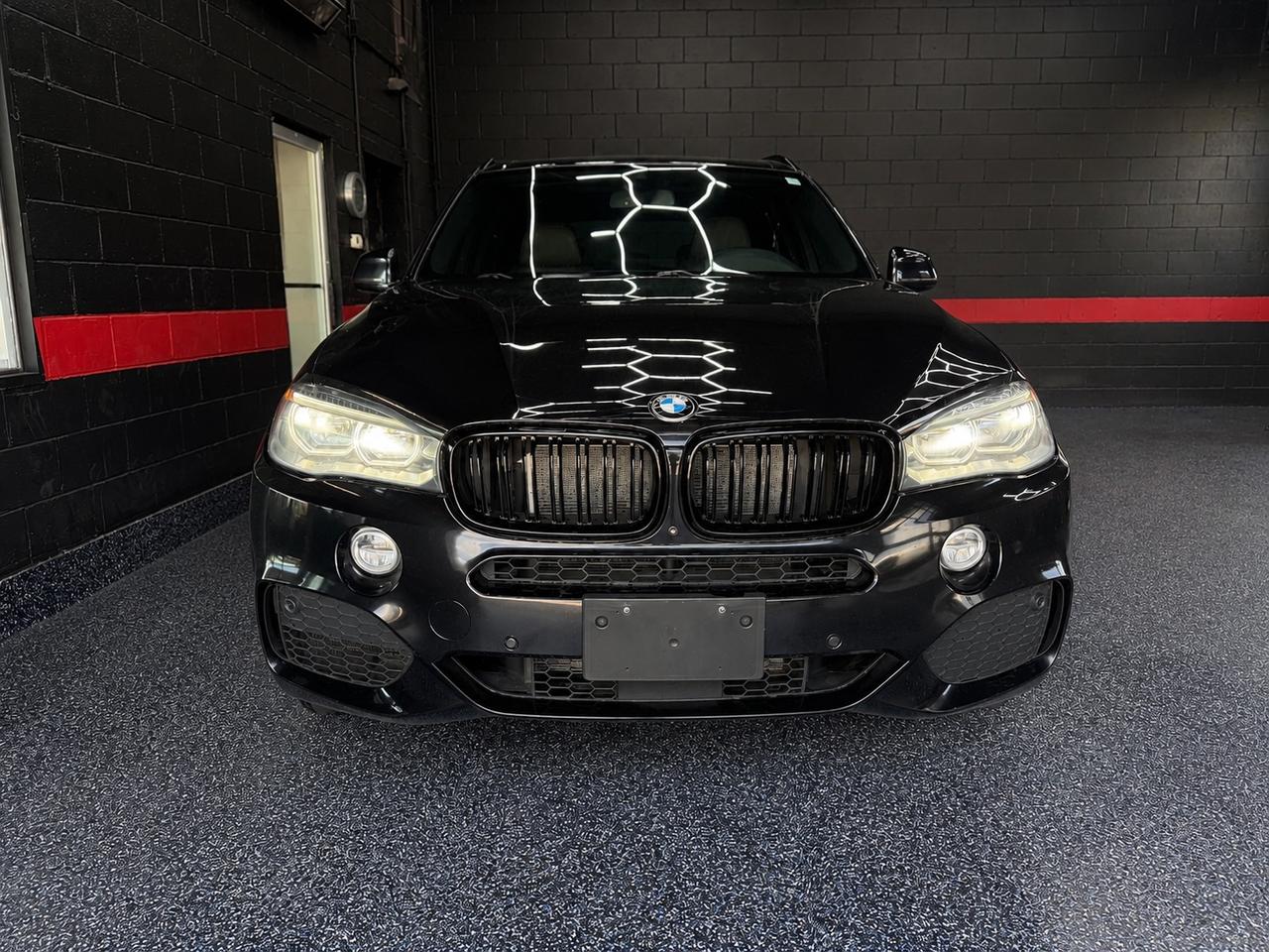 2016 BMW X5 xDrive50i Photo