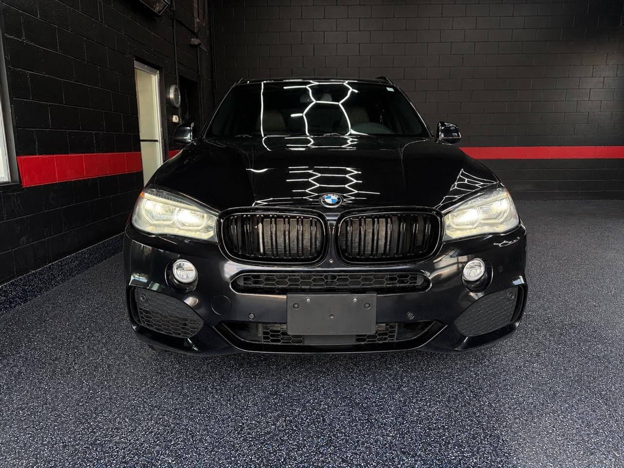 2016 BMW X5 xDrive50i Photo