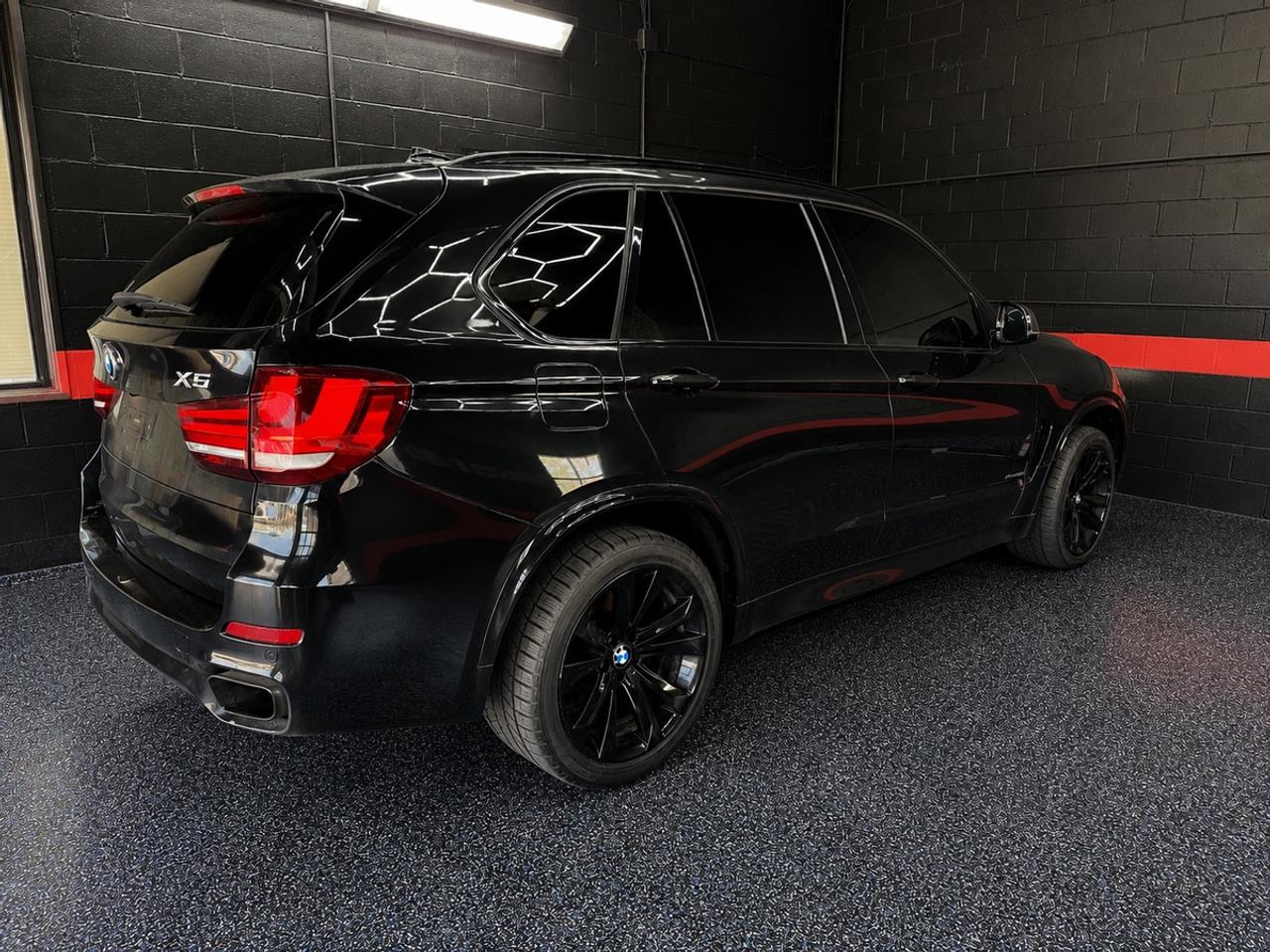 2016 BMW X5 xDrive50i Photo