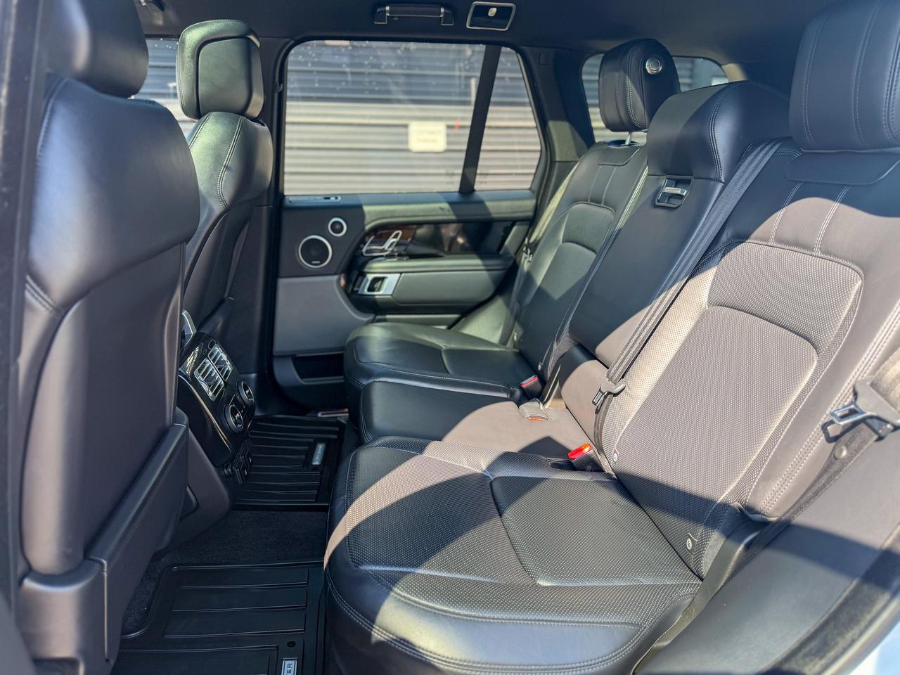 2020 Land Rover Range Rover P400 3.0L I6 MHEV HSE SWB Photo