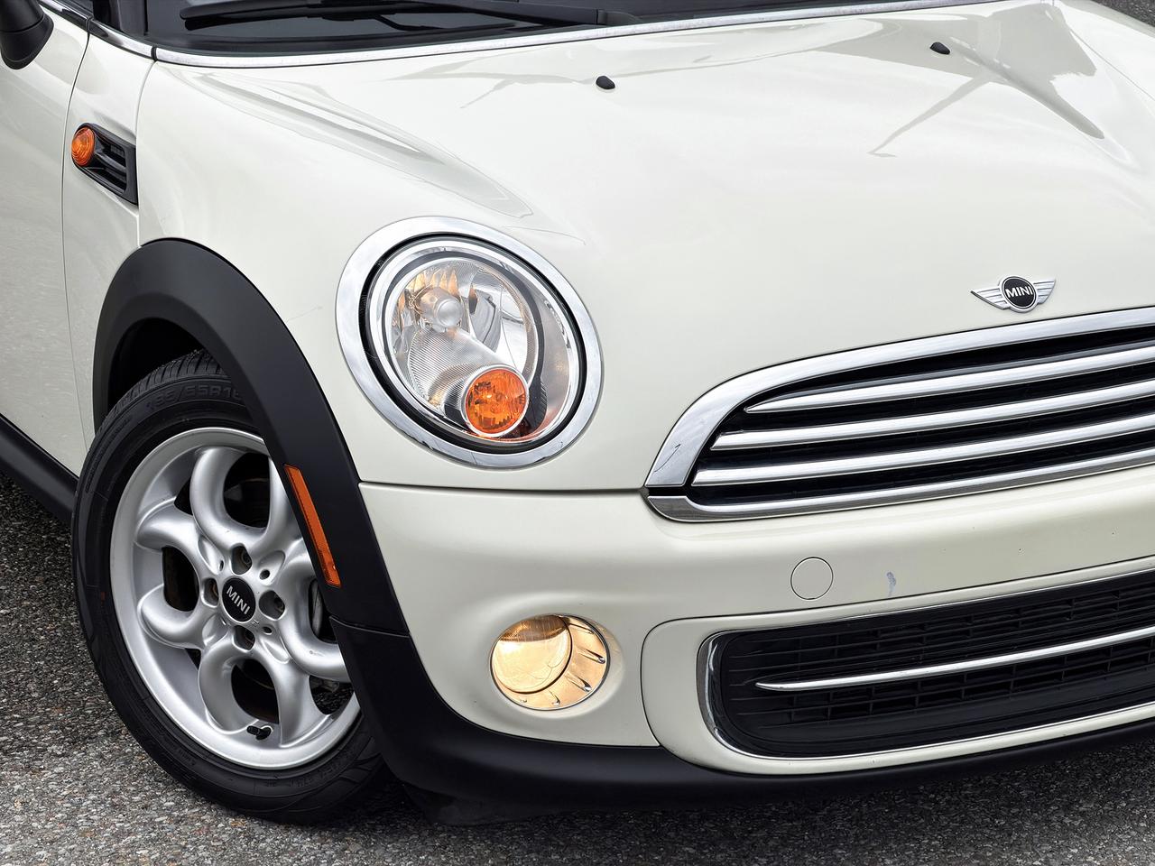 2011 MINI Cooper Convertible Photo