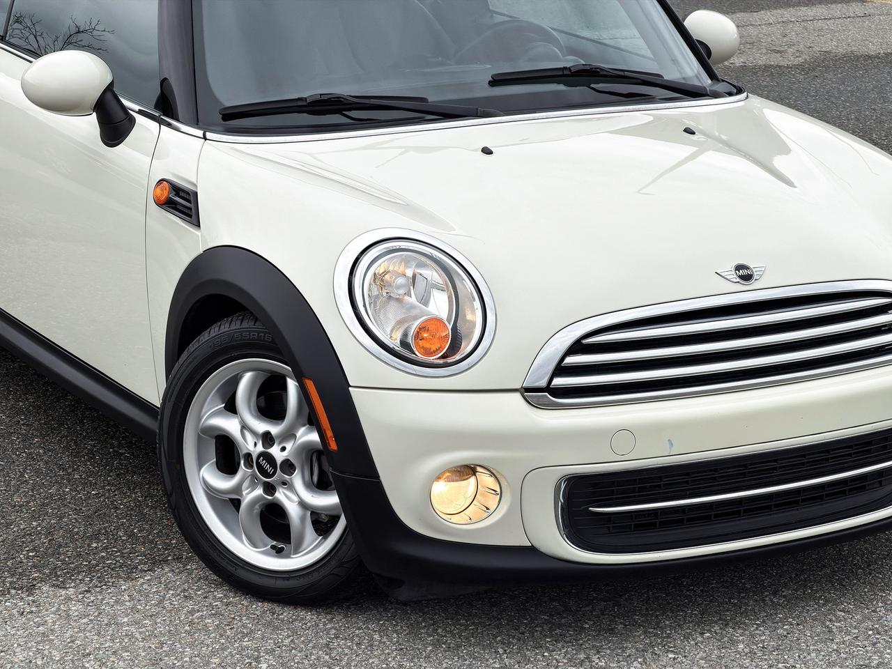 2011 MINI Cooper Convertible Photo