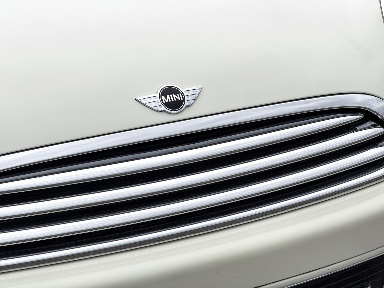 2011 MINI Cooper Convertible Photo