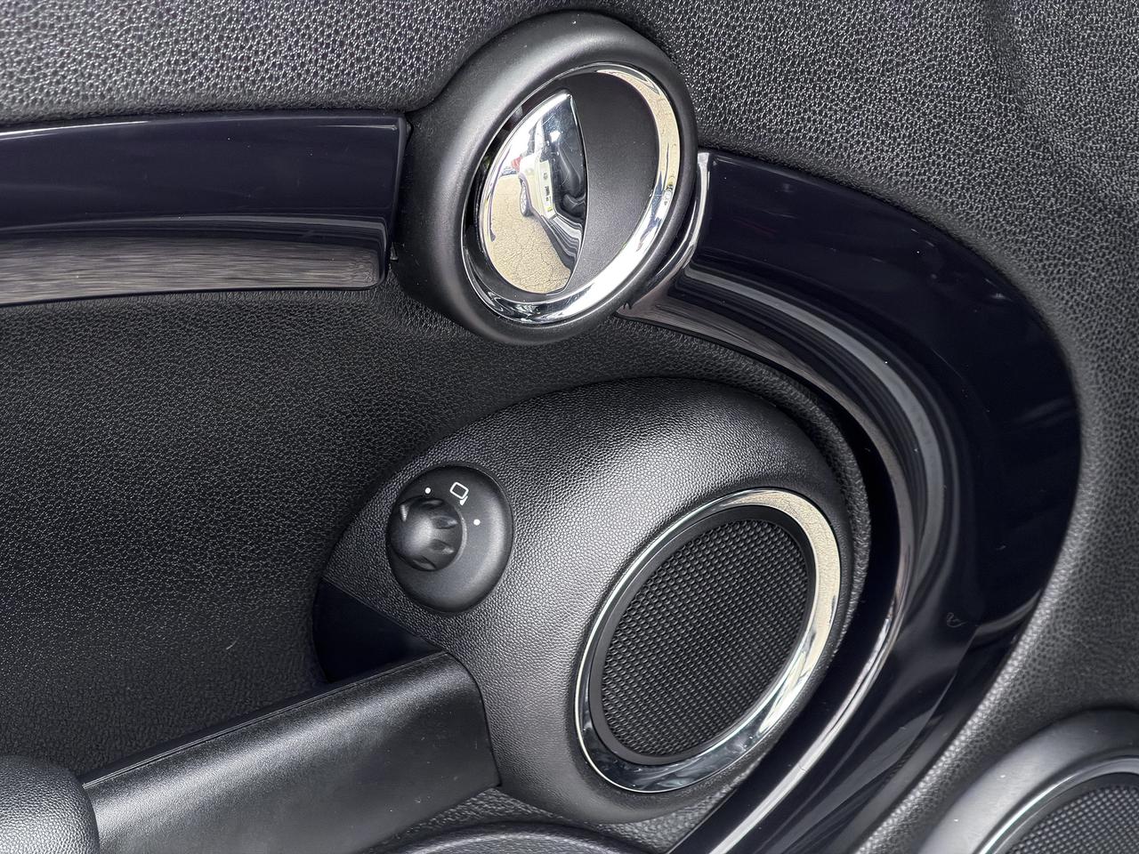2011 MINI Cooper Convertible Photo