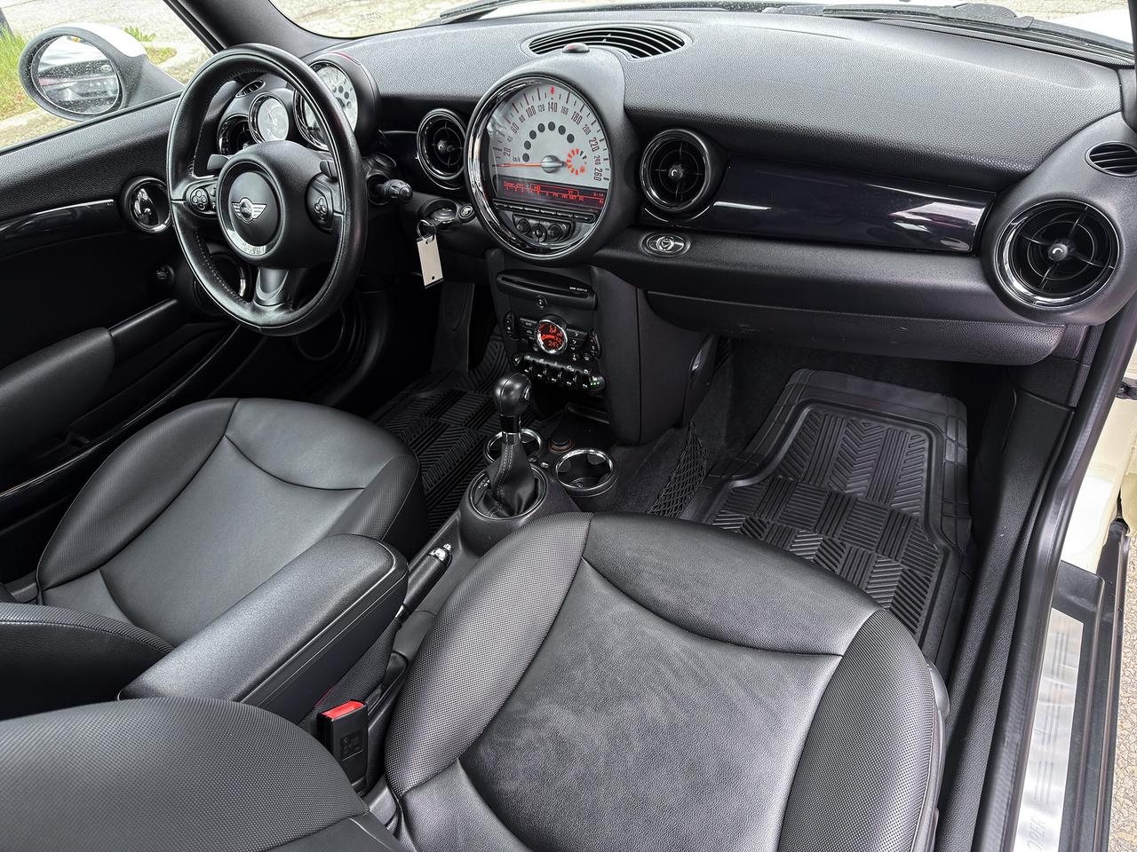 2011 MINI Cooper Convertible Photo