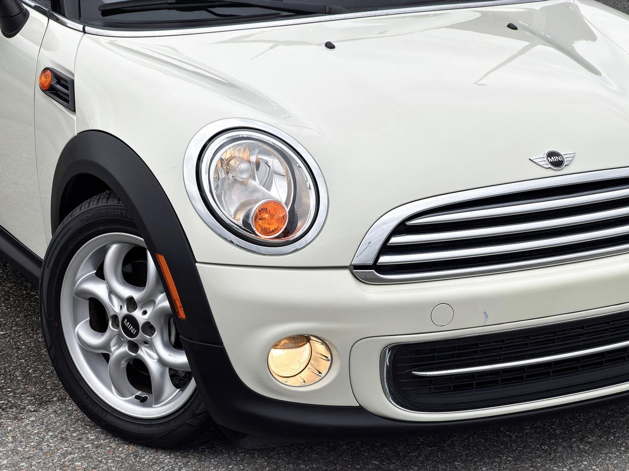 2011 MINI Cooper Convertible Photo