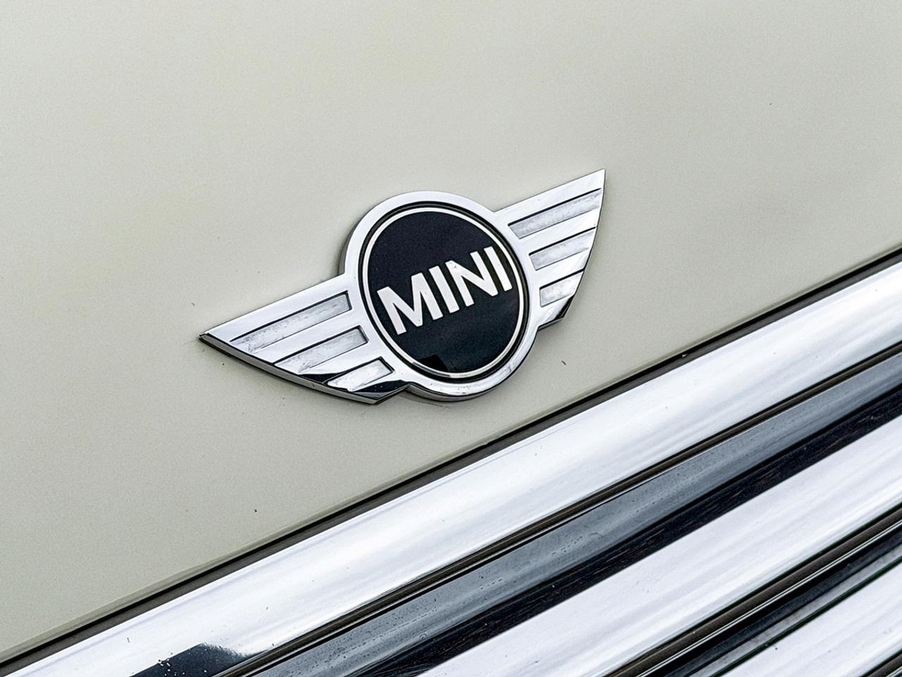2011 MINI Cooper Convertible Photo