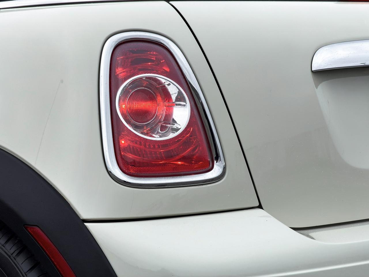 2011 MINI Cooper Convertible Photo