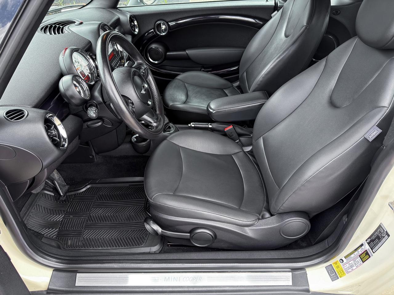 2011 MINI Cooper Convertible Photo
