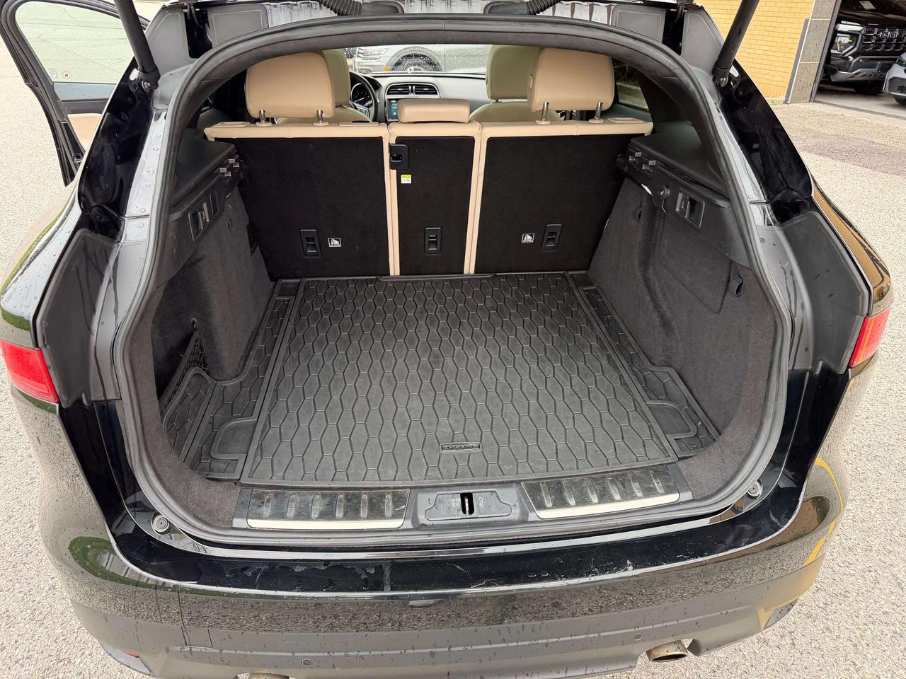 2019 Jaguar F-PACE Adaptive Cruise Blind Spot Merdian Sound Certified Photo