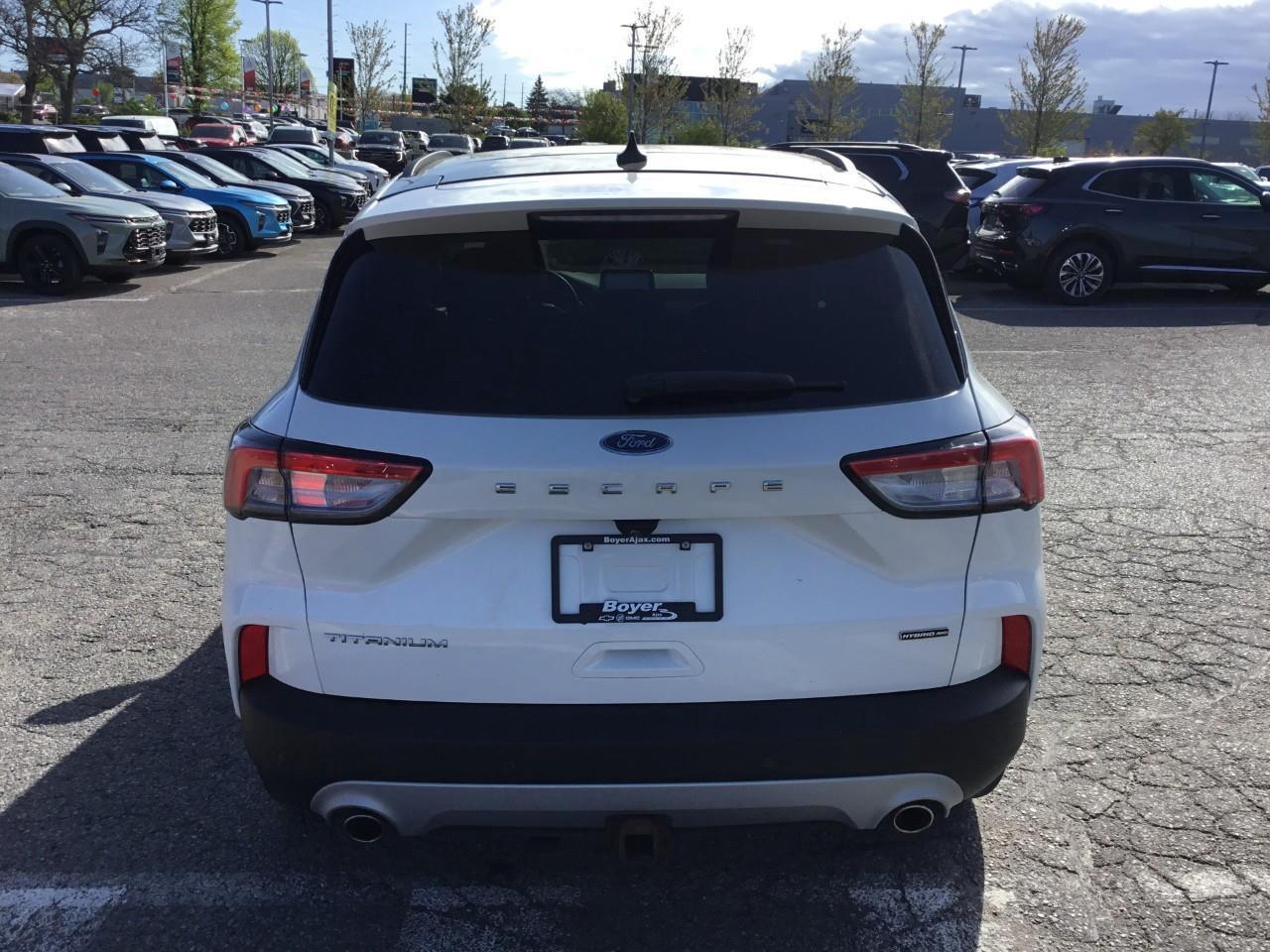 2022 Ford Escape Titanium Hybrid Photo