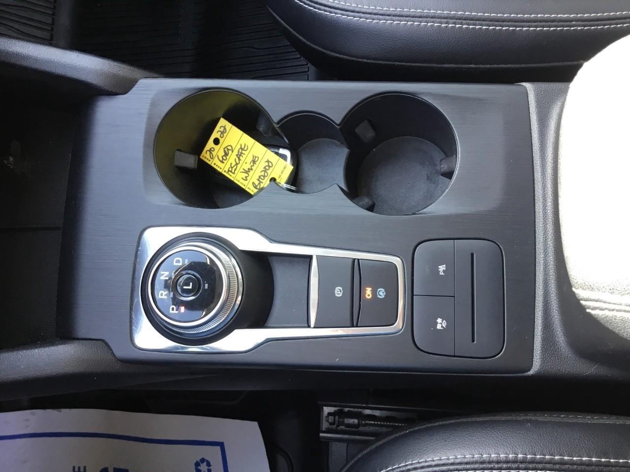 2022 Ford Escape Titanium Hybrid Photo