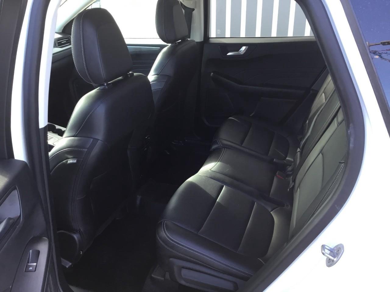 2022 Ford Escape Titanium Hybrid Photo
