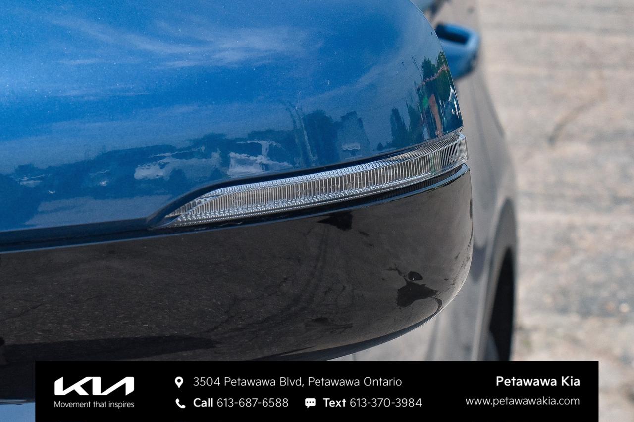 2026 Kia Sorento Plug-In Hybrid EX Sport Utility Photo