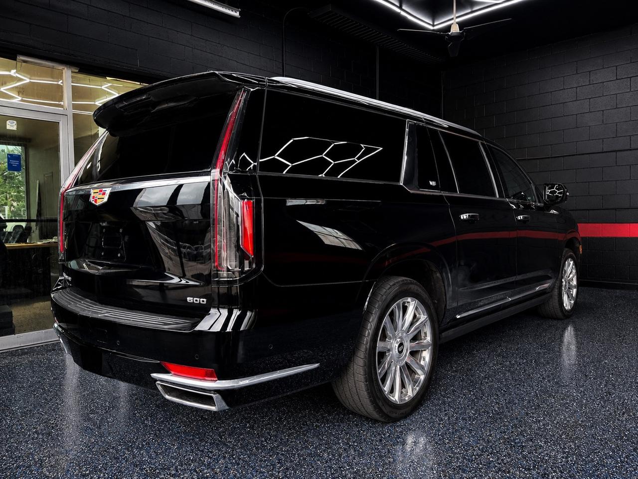 2022 Cadillac Escalade ESV Premium Luxury Platinum Photo