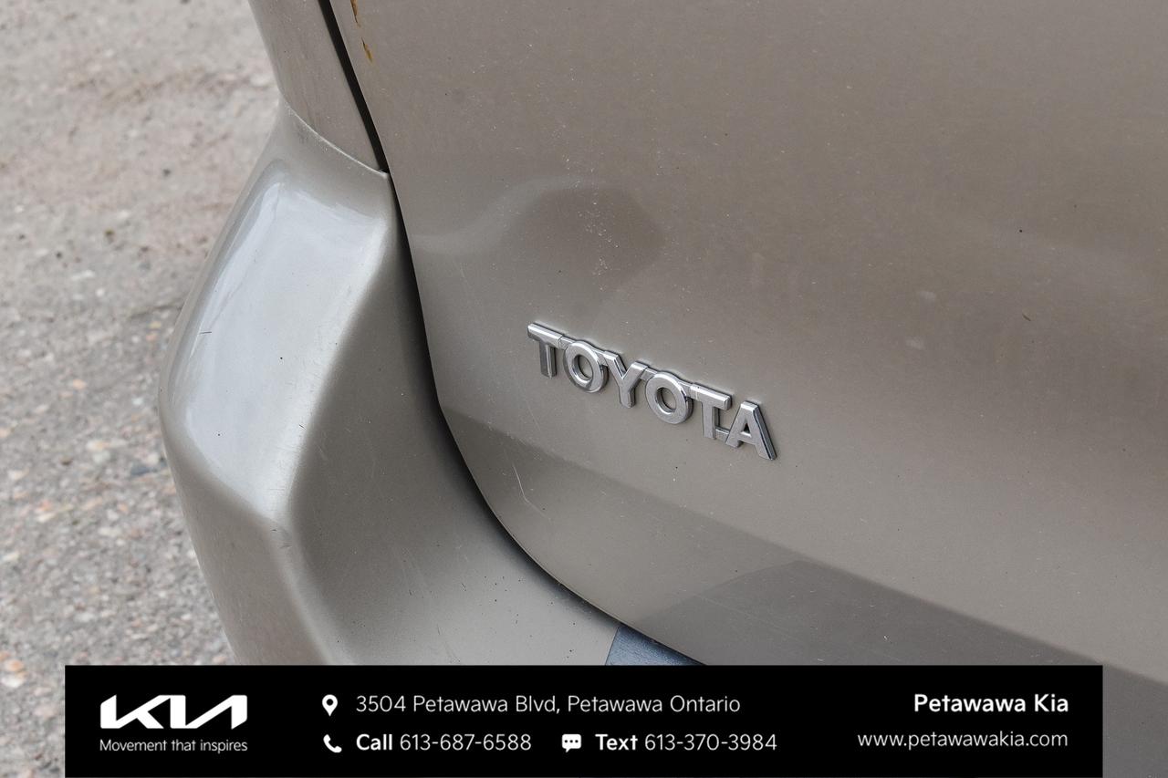 2005 Toyota Sienna CE 7 Passenger 4dr All-Wheel Drive Passenger Van Photo