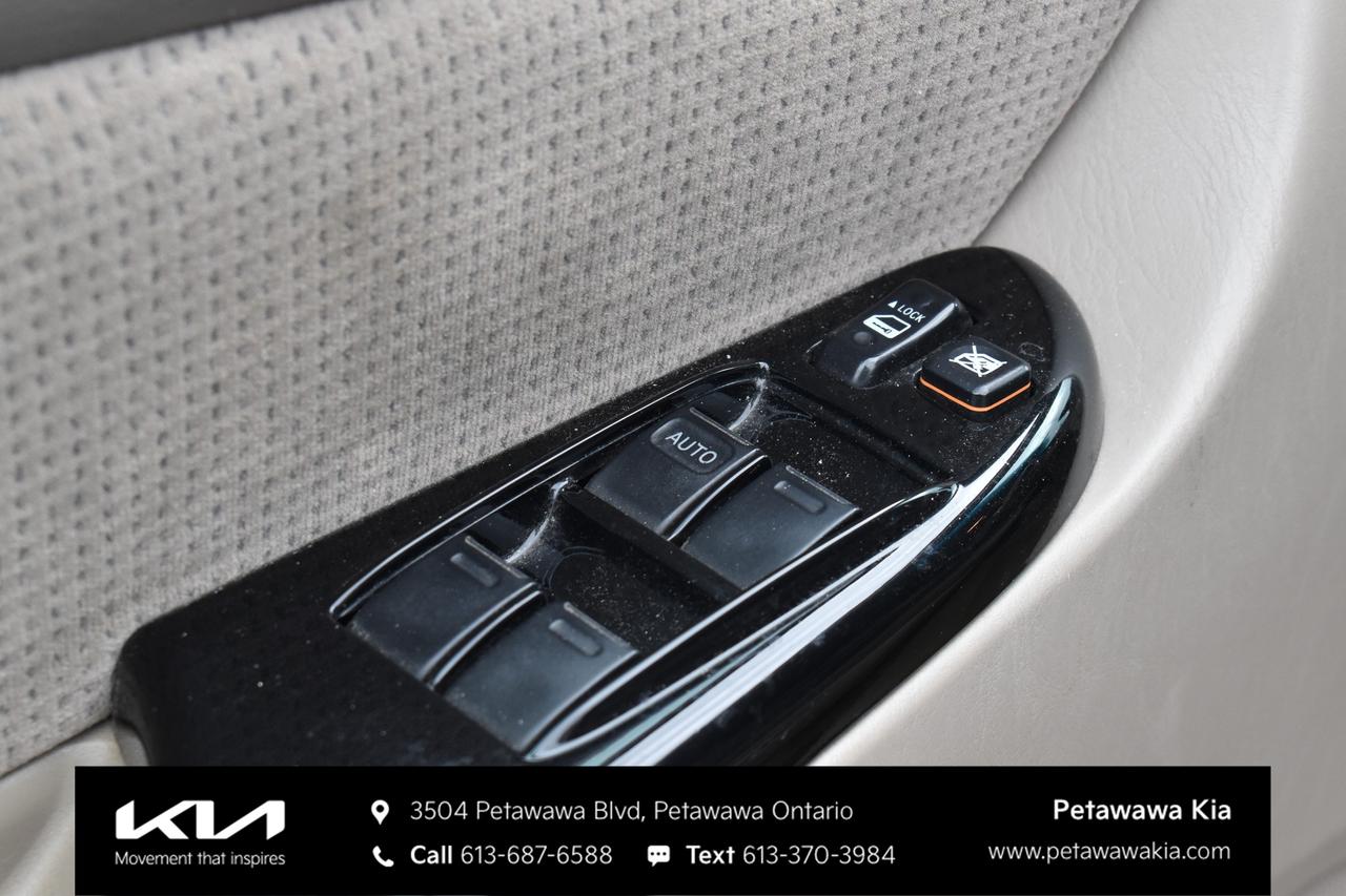 2005 Toyota Sienna CE 7 Passenger 4dr All-Wheel Drive Passenger Van Photo