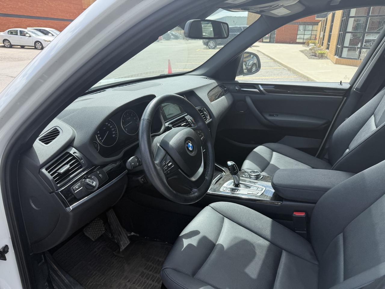 2015 BMW X3 AWD xDrive28i Harmon Kardon Winter tires on Rims Photo