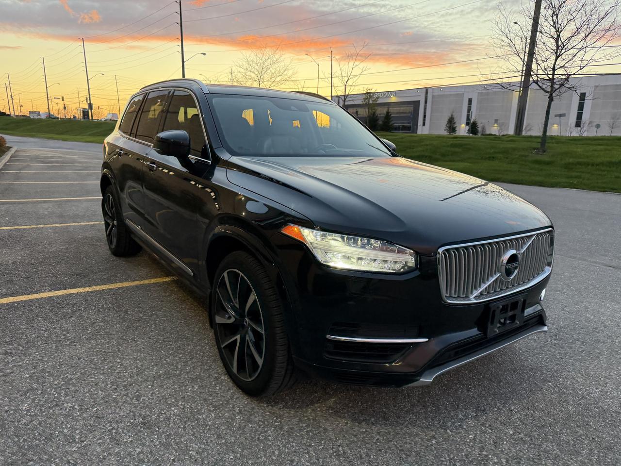 2019 Volvo XC90 T8 eAWD Plug-In Hybrid Inscription Clean Carfax Photo