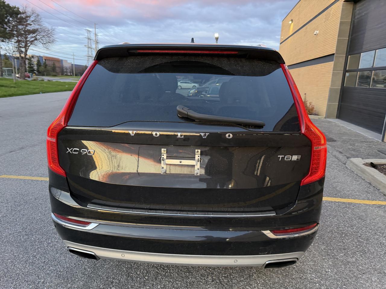 2019 Volvo XC90 T8 eAWD Plug-In Hybrid Inscription Clean Carfax Photo