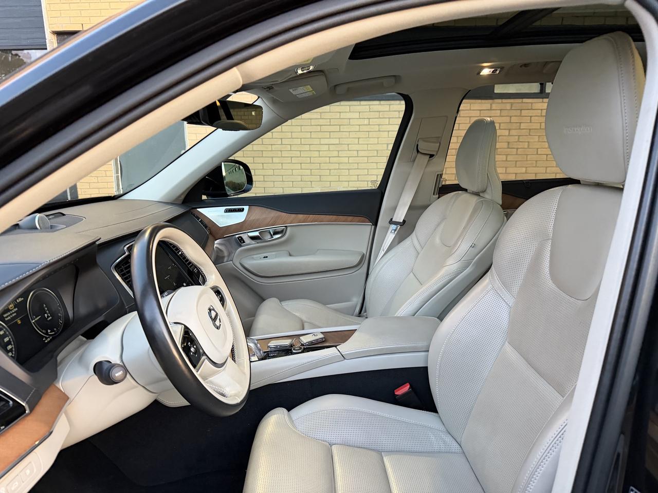 2019 Volvo XC90 T8 eAWD Plug-In Hybrid Inscription Clean Carfax Photo