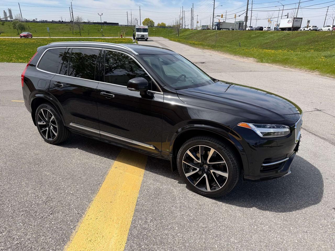 2019 Volvo XC90 T8 eAWD Plug-In Hybrid Inscription Clean Carfax Photo