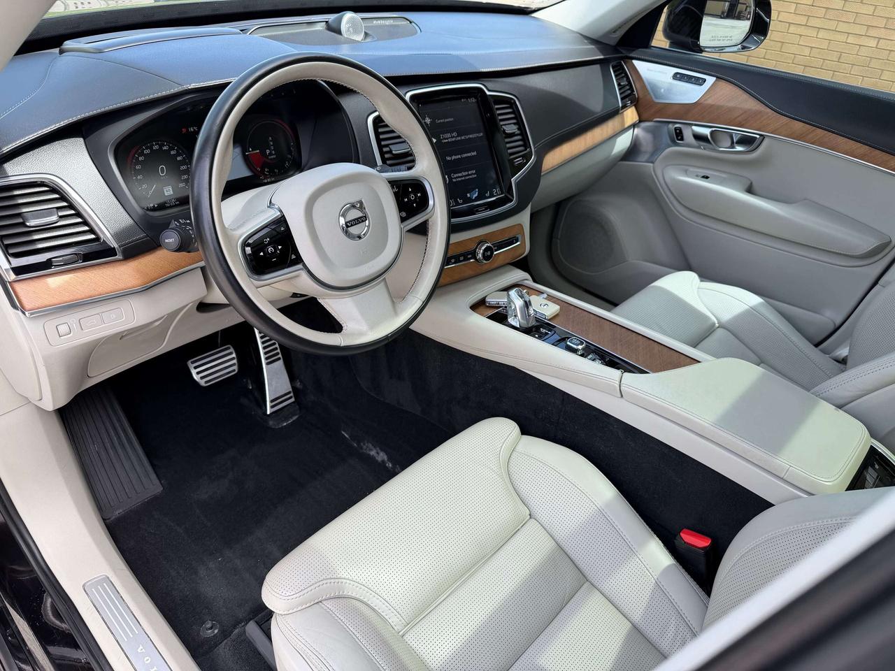2019 Volvo XC90 T8 eAWD Plug-In Hybrid Inscription Clean Carfax Photo