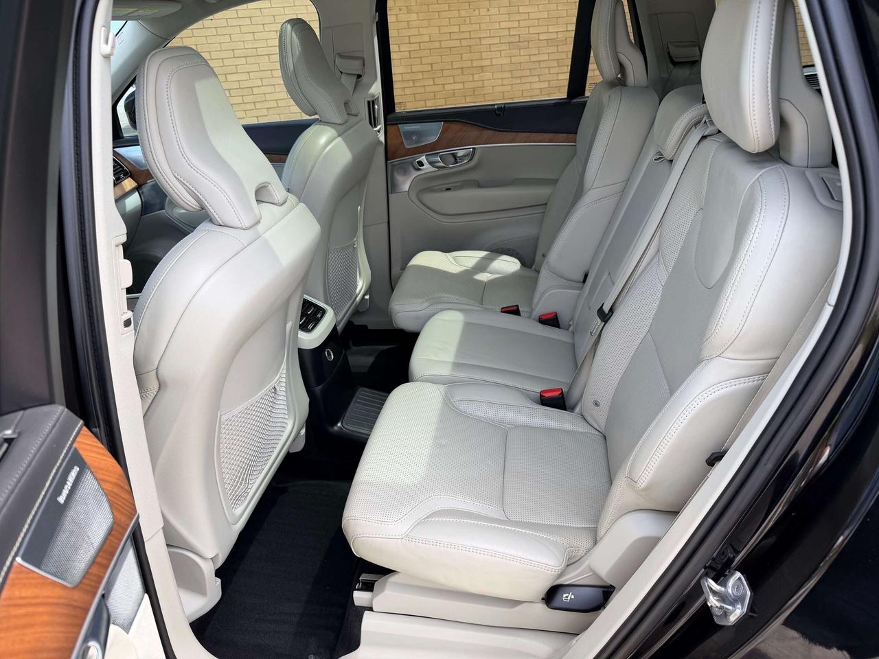 2019 Volvo XC90 T8 eAWD Plug-In Hybrid Inscription Clean Carfax Photo