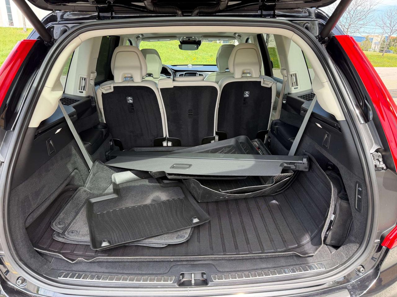2019 Volvo XC90 T8 eAWD Plug-In Hybrid Inscription Clean Carfax Photo