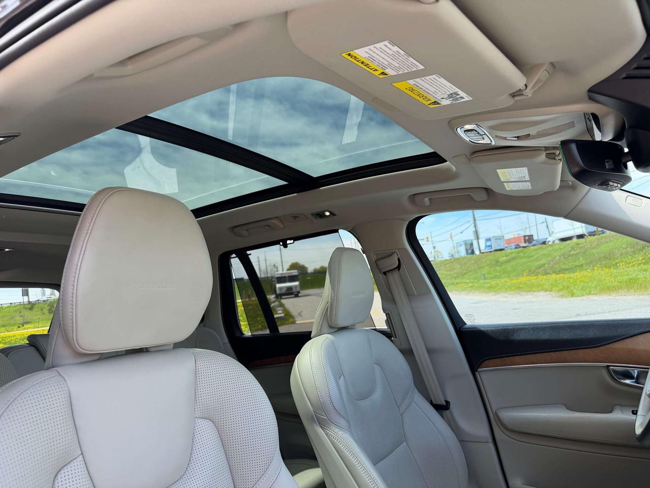 2019 Volvo XC90 T8 eAWD Plug-In Hybrid Inscription Clean Carfax Photo