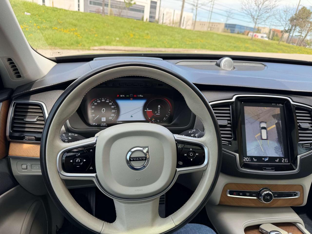 2019 Volvo XC90 T8 eAWD Plug-In Hybrid Inscription Clean Carfax Photo