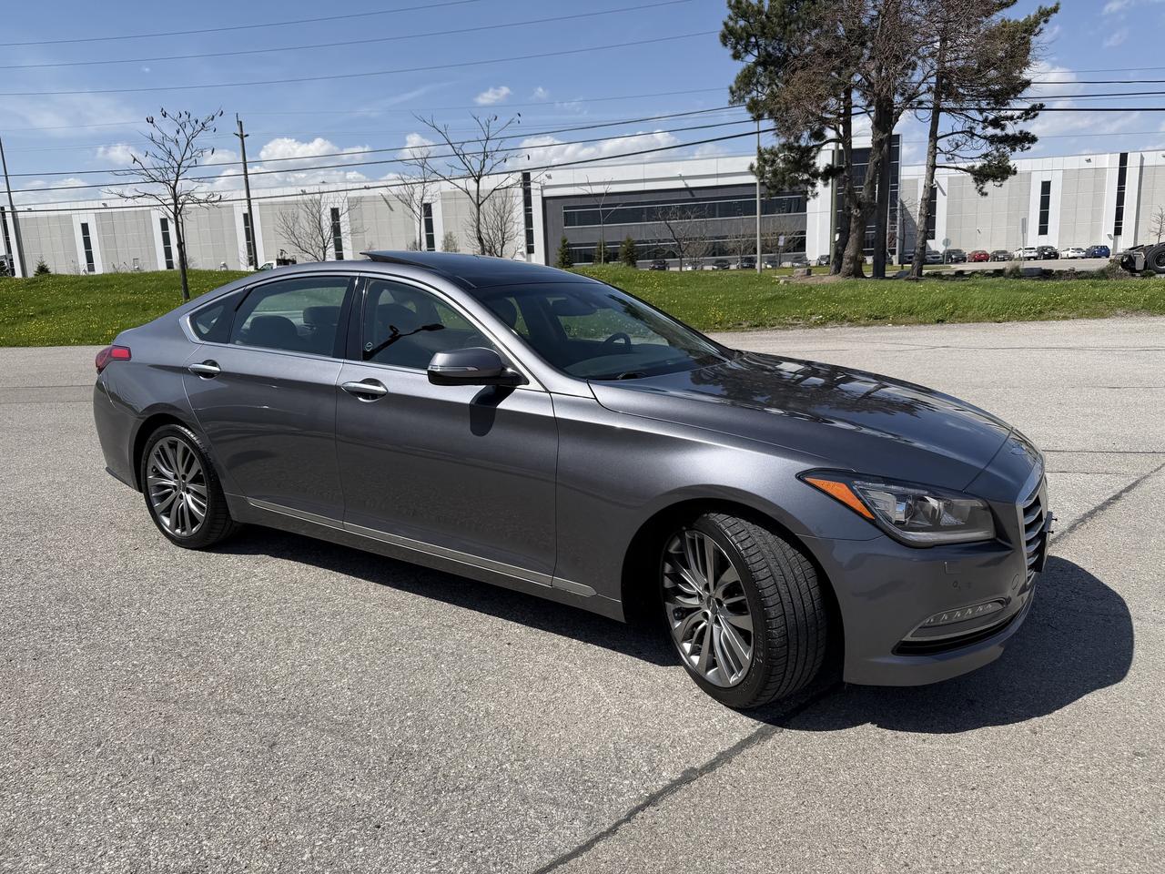 2015 Hyundai Genesis Sedan 5.0 AWD Ultimate Leather Heads Up Cooled Seat Photo
