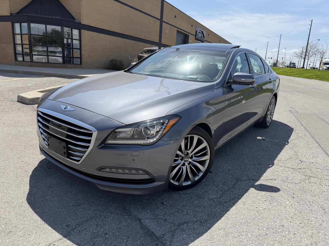 2015 Hyundai Genesis Sedan 5.0 AWD Ultimate Leather Heads Up Cooled Seat Photo