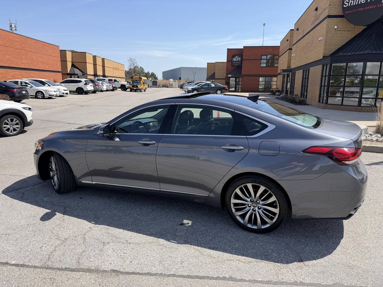 2015 Hyundai Genesis Sedan 5.0 AWD Ultimate Leather Heads Up Cooled Seat Photo