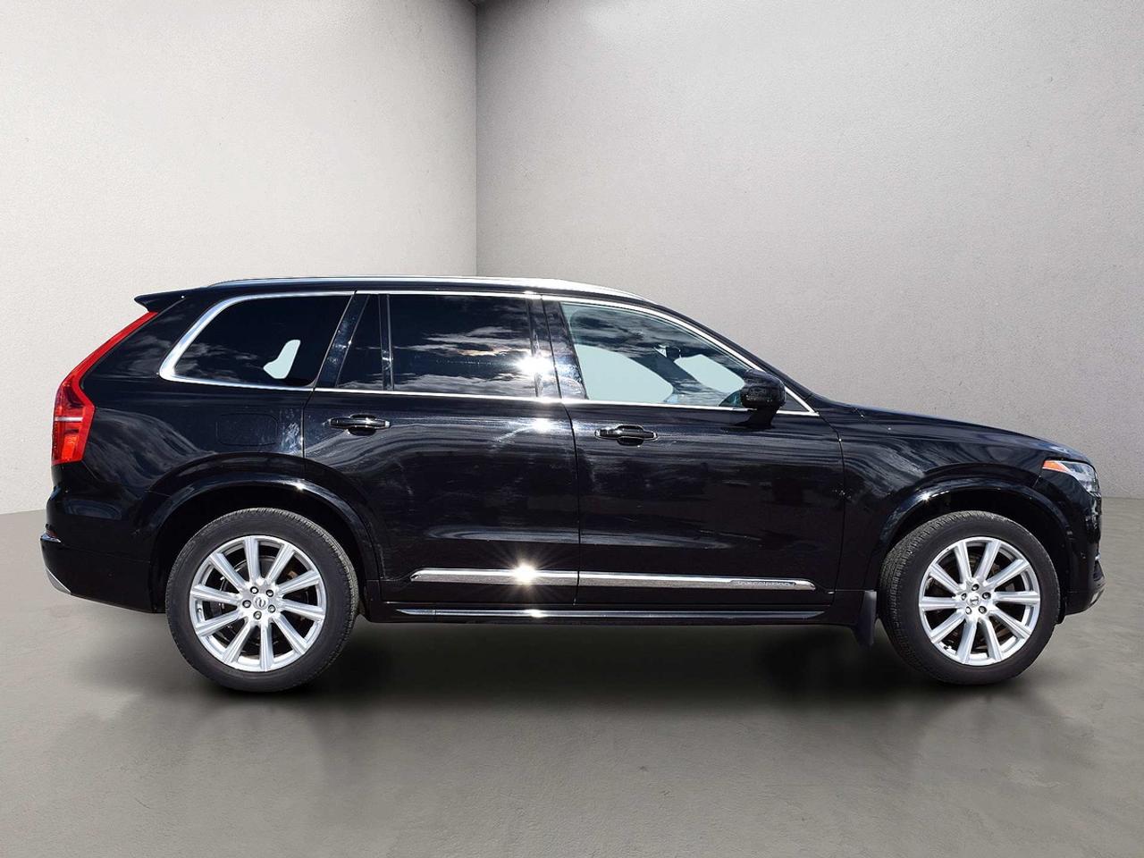 2017 Volvo XC90 AWD T6 Inscription Photo3
