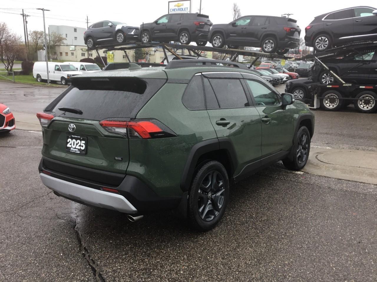 2025 Toyota RAV4 TRAIL Photo4