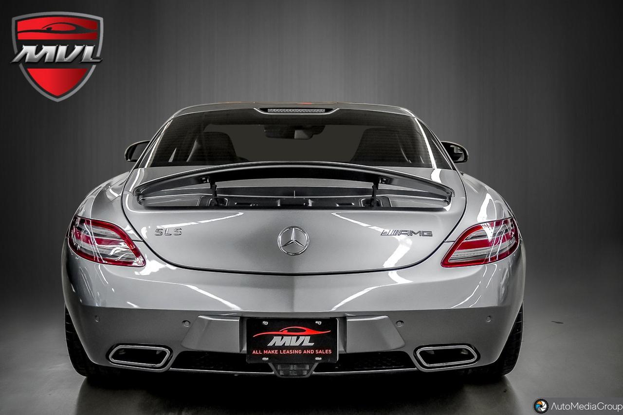2011 Mercedes-Benz SLS AMG Base SLS AMG 2dr Coupe Photo