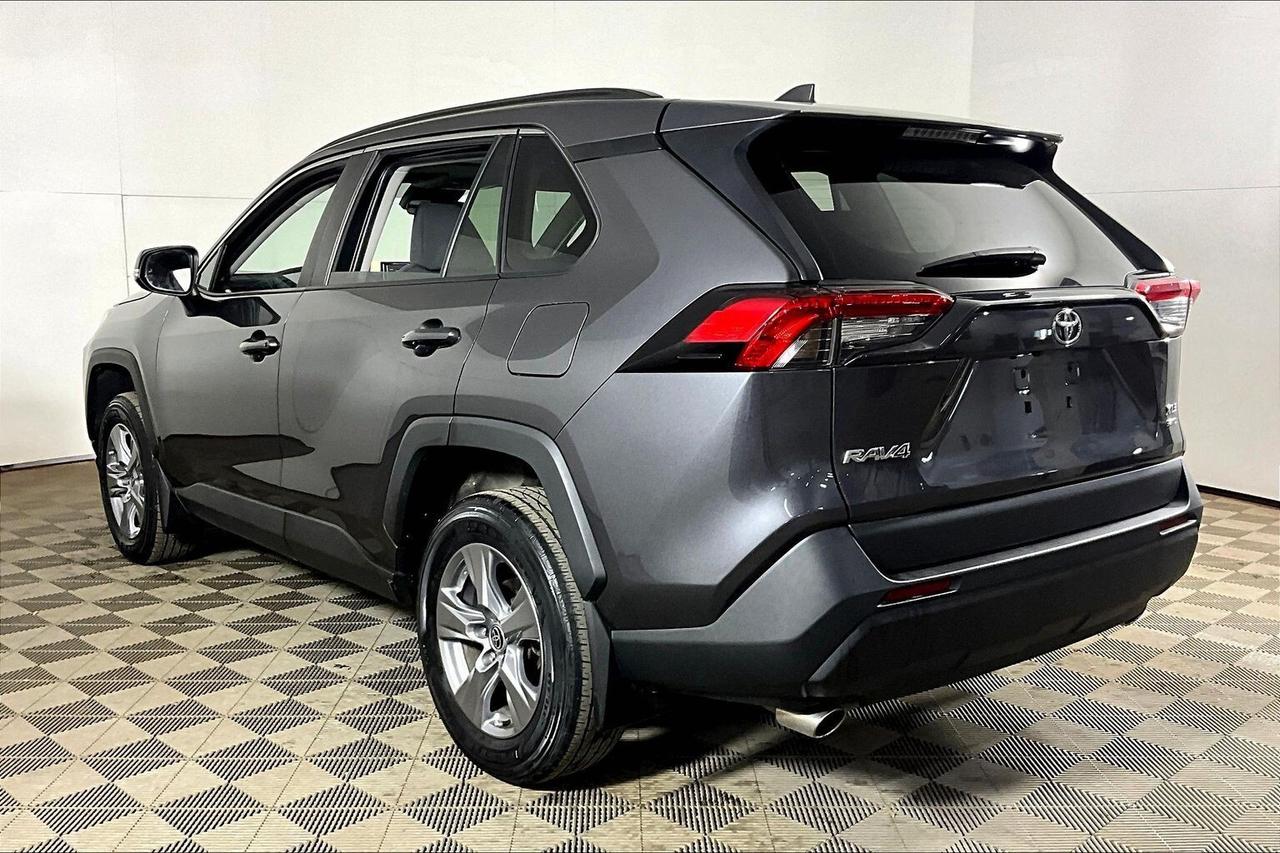 2022 Toyota RAV4 XLE AWD Photo