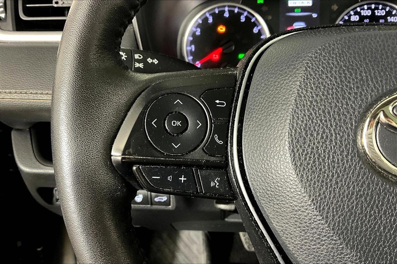 2022 Toyota RAV4 XLE AWD Photo
