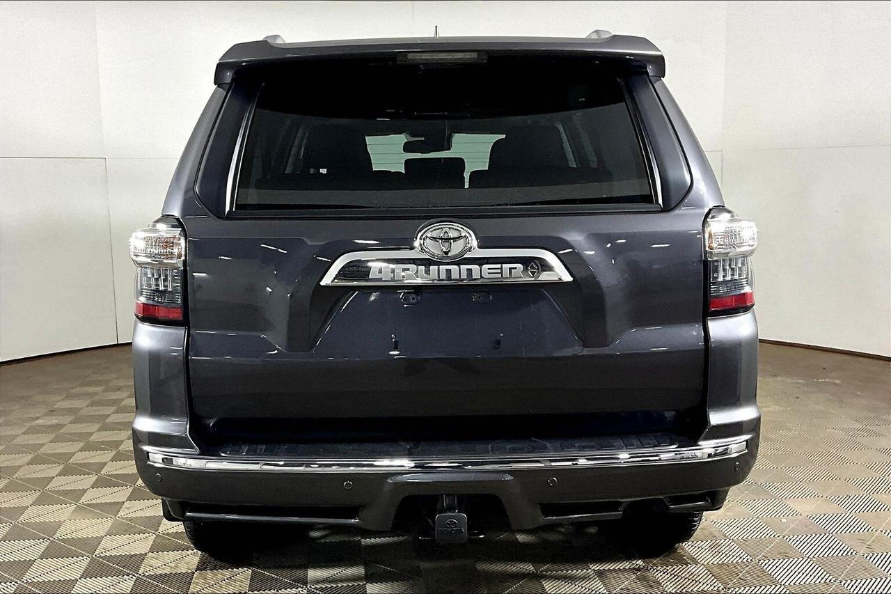 2023 Toyota 4Runner 4WD Photo
