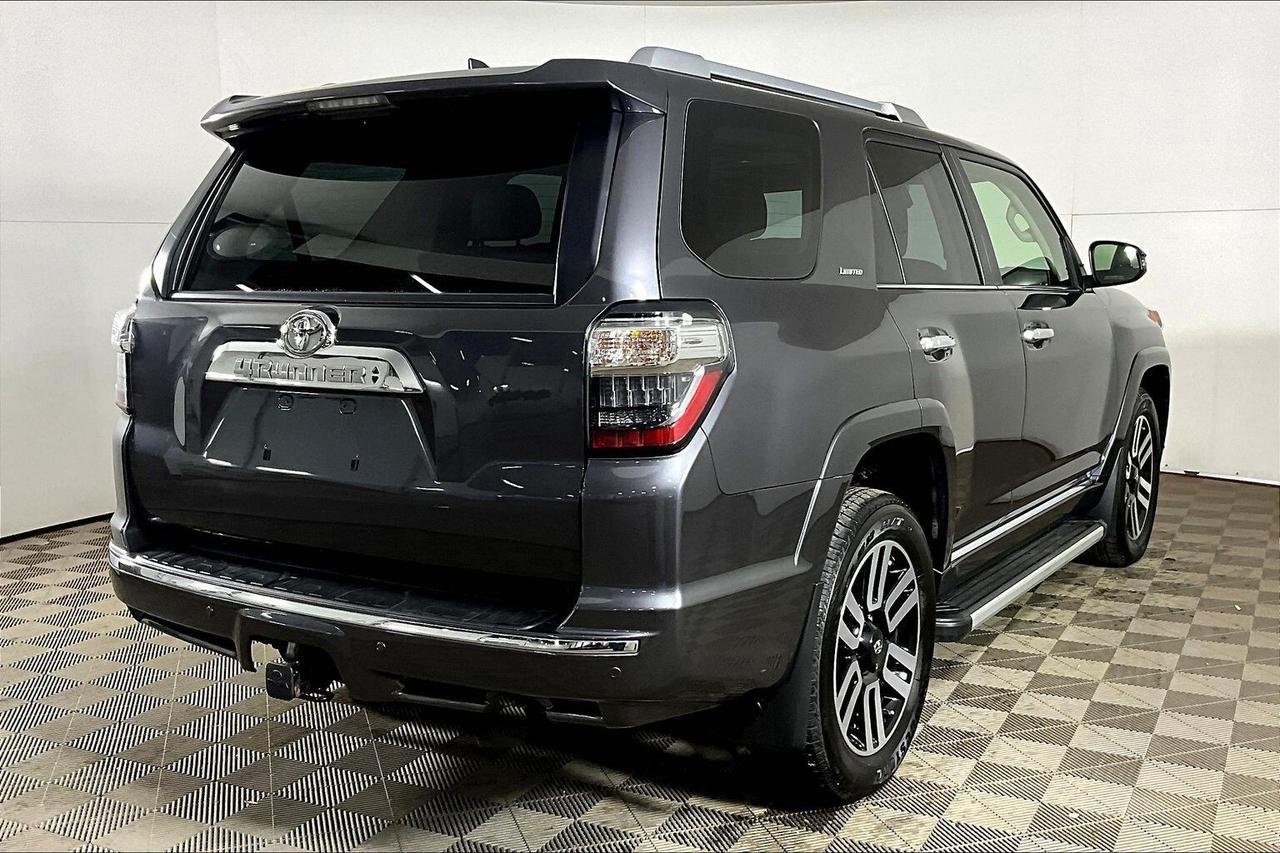 2023 Toyota 4Runner 4WD Photo