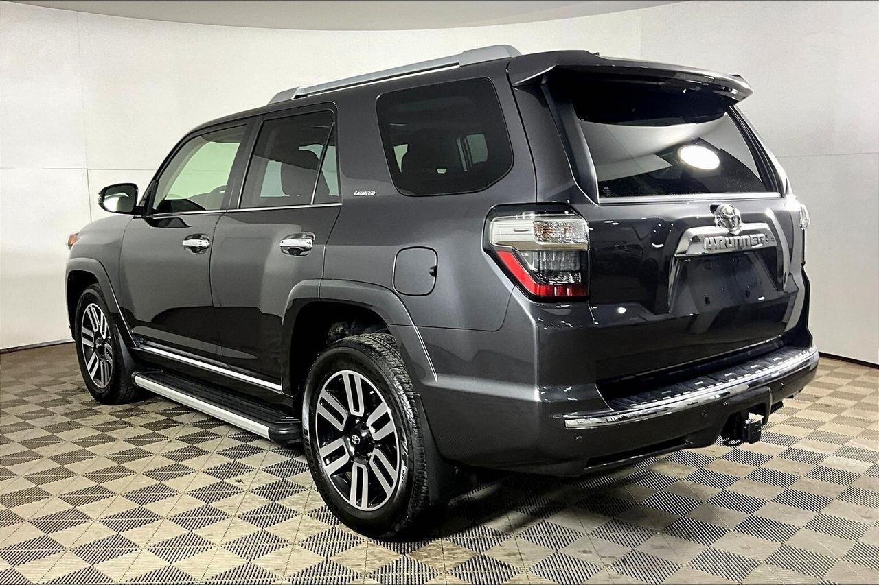 2023 Toyota 4Runner 4WD Photo