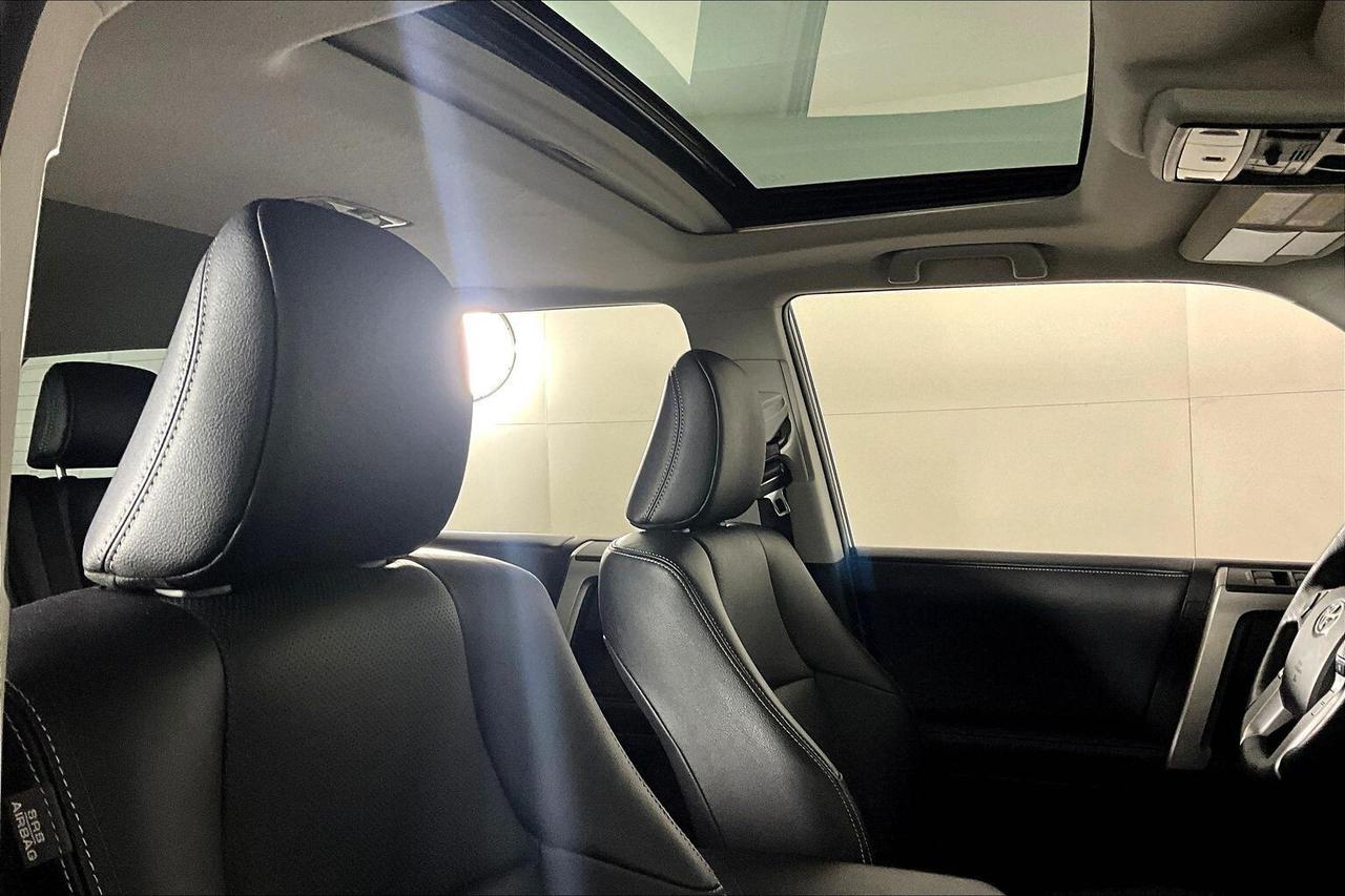 2023 Toyota 4Runner 4WD Photo