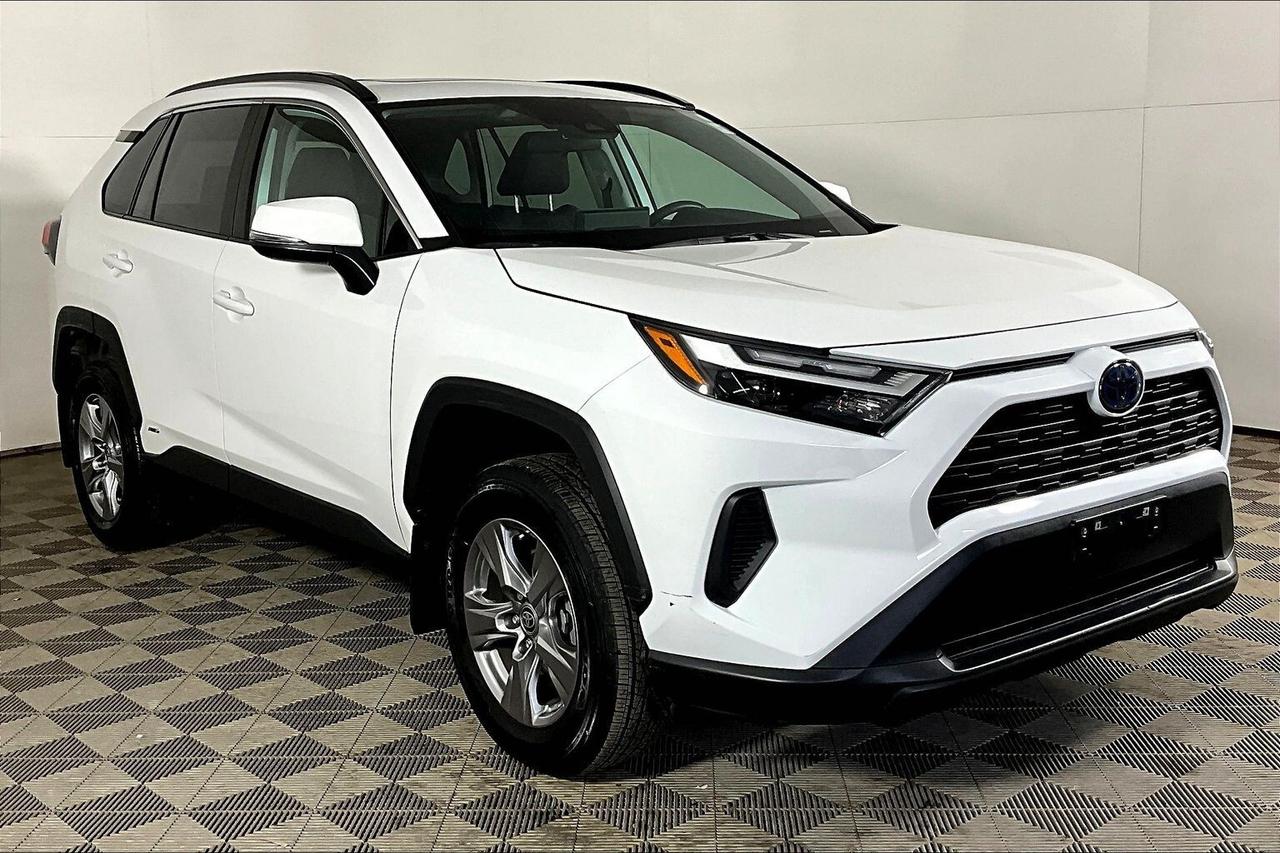 2023 Toyota RAV4 Hybrid XLE AWD Photo