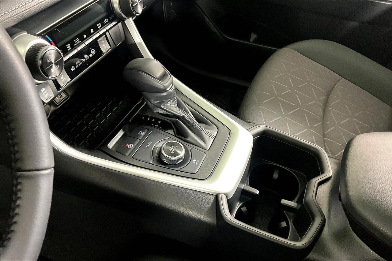 2023 Toyota RAV4 Hybrid XLE AWD Photo