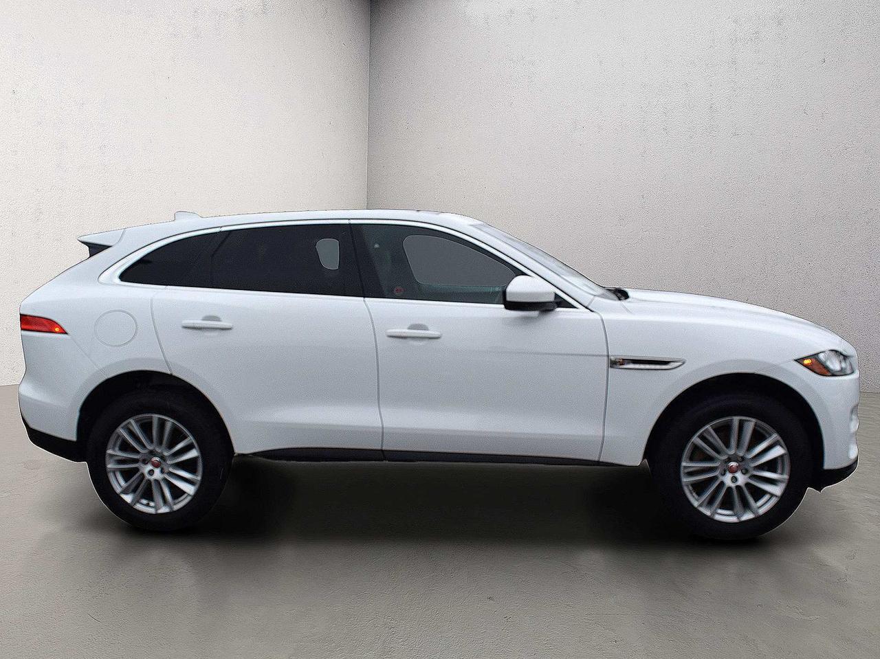 2017 Jaguar F-PACE Prestige Navi Panoramic Sunroof Photo3